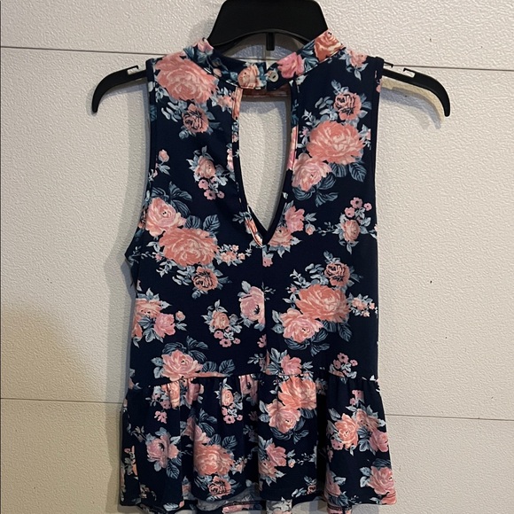 Francesca's Collections Navy and Pink Floral Blouse - Picture 5 of 6